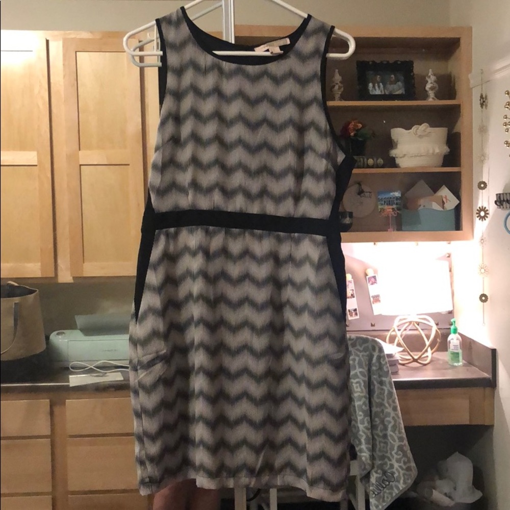 Dress- business professional/business casual